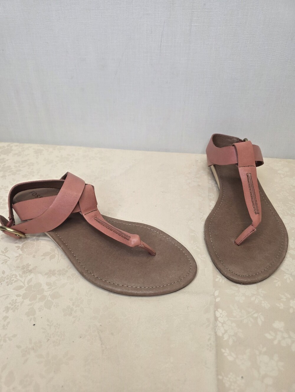 Fossil Pink Leather Ankle Strap T-Strap Flat Thong Sandals Size 8.5